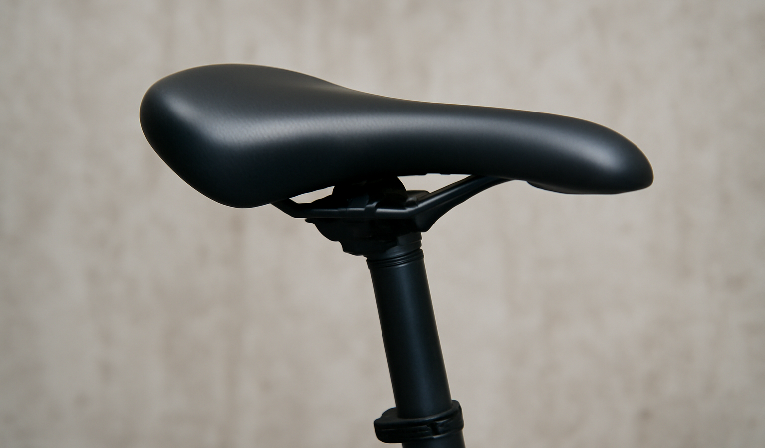 selle de vélo ajustée sur tige
